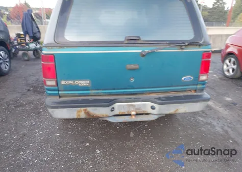 1994 Ford Explorer z USA, uszkodzony, nr VIN 1FMDU34X9RUC55066